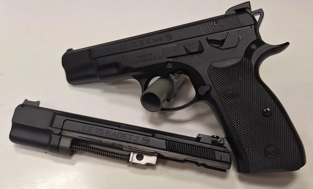 CZ 75 B Ω 9x19 a adaptér KADET 2 .22lr